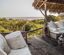 Perched on top of rolling sand dunes, Delta Dunes Lodge has panoramic views of the Tana River Delta and the Indian Ocean. The only wetland of its type in East Africa, the area provides unique birdlife, aquatic life and wildlife.

There are 7 elegant en-suite cottages,