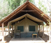 Lokichogio, known as the gateway to South Sudan, became a bustling centre for the aid community during the 1990s. Hotel California was established to provide facilities and services to those travelling between Kenya and South Sudan. There are 8 aircon suites, 8 standard suites, 28 en-suite tents and 30