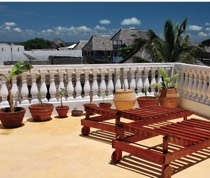 Jambo House, in the centre of Lamu Old Town, offers budget accommodation and has friendly and informative staff. The house is situated in the Old Town, a short walk from the town square and Lamu Fort. It opened in 2008.

There are 5 rooms, all with either